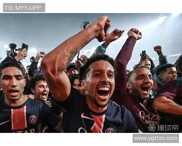 足球巨星激情入场精彩瞬间集锦展现巅峰时刻与荣耀背后故事